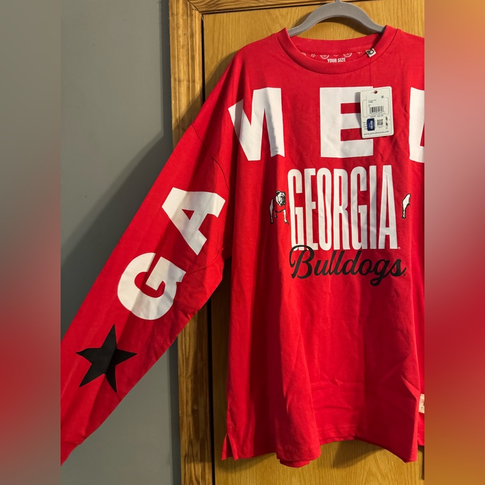 New Pressbox Georgia Bulldogs Red Graphic Long Sleeve Tee - Picture 2 of 5
